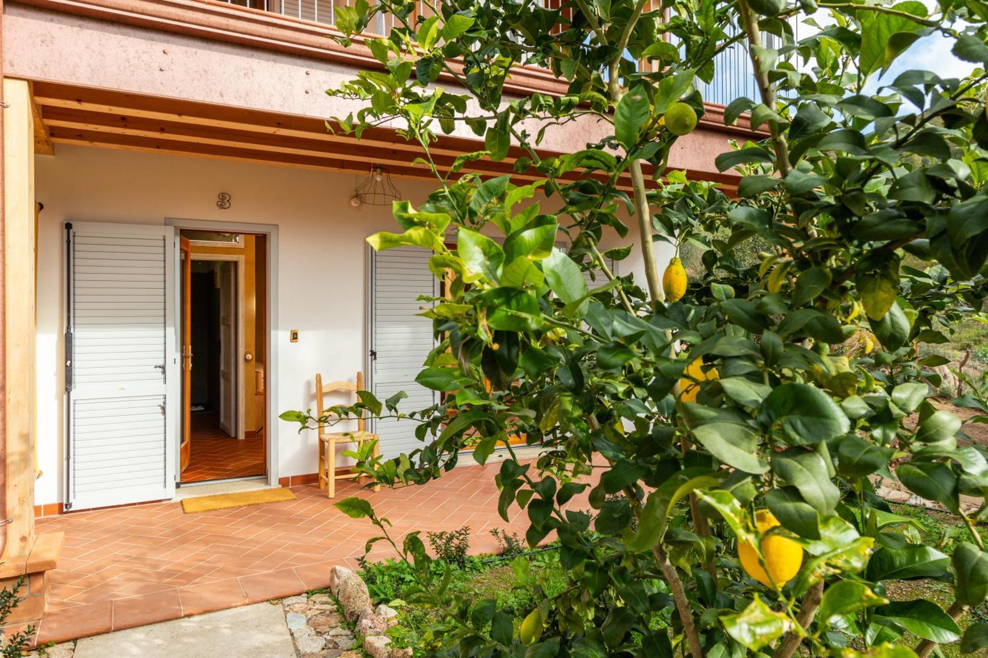 Domu Bresca Hotel Muravera Exterior photo